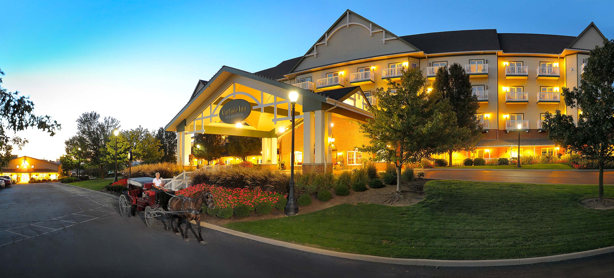 Carlisle Inn Sugarcreek and Dutch Valley Restaurant